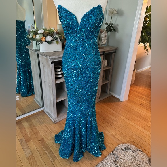 Portia and Scarlett Dresses & Skirts - Strapless Mermaid Sequin Prom Dress - Aqua